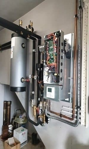 Realizzazione impianto ibrido con Pompa di calore e caldaia a legna