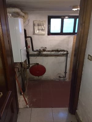 Riqualificazione di un vecchio cascinale per eliminare completamente il gas