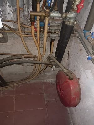 Riqualificazione di un vecchio cascinale per eliminare completamente il gas