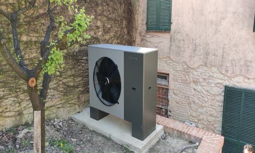Installazione pompa di Calore per riscaldamento a termosifoni