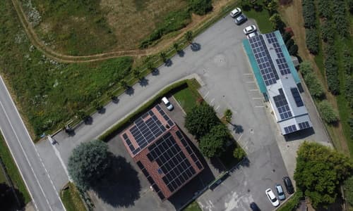Istallazione Impianto Fotovoltaico ad alta efficienza su tetto spiovente