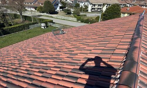 Istallazione Impianto Fotovoltaico ad alta efficienza su tetto spiovente