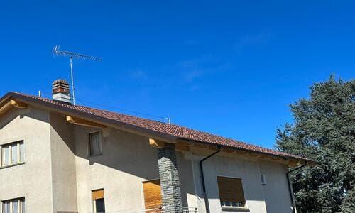 Istallazione Impianto Fotovoltaico ad alta efficienza su tetto spiovente