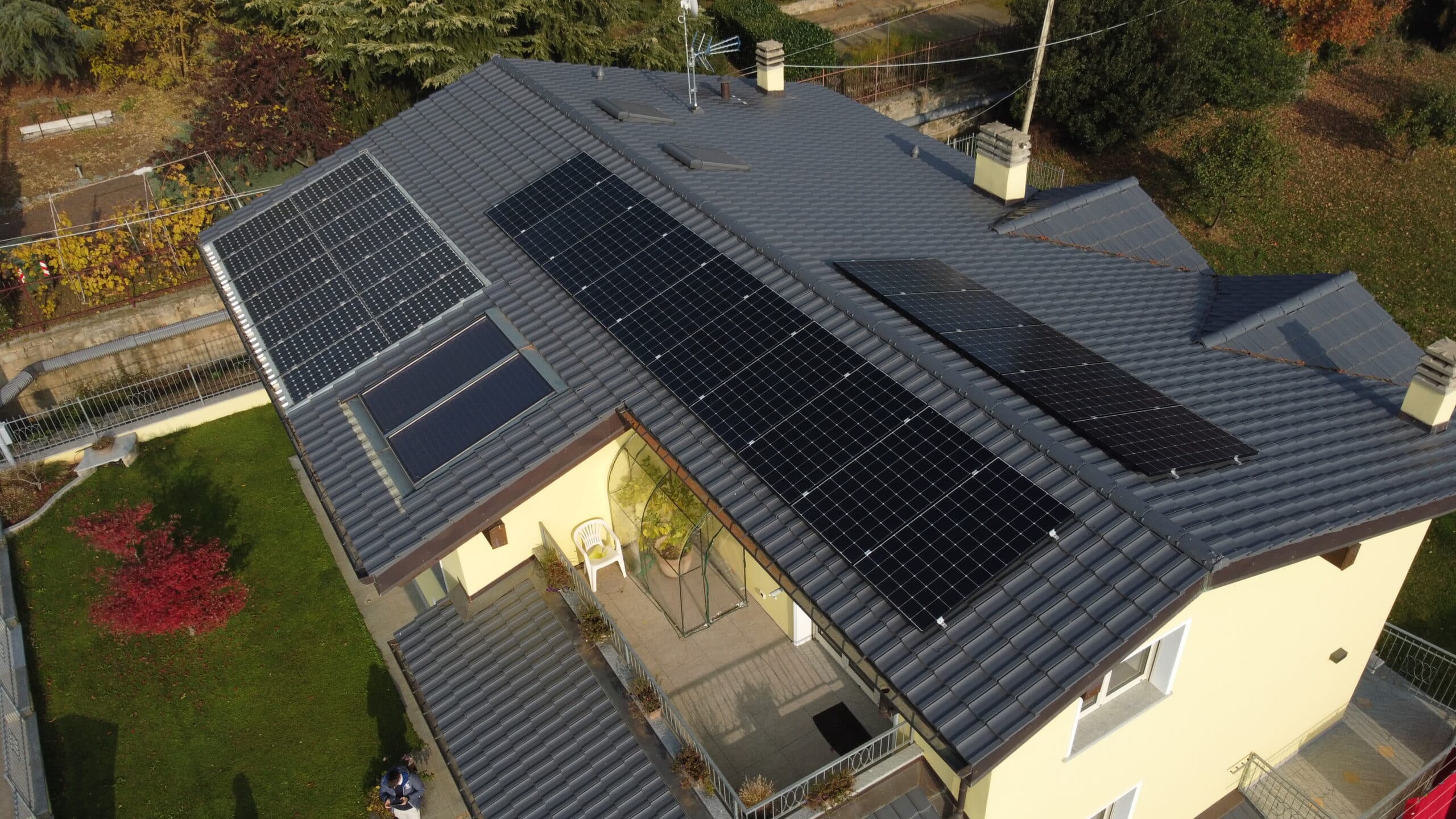 Installazione nuovo Impianto Fotovoltaico più potente in abbinamento a quello già esistente