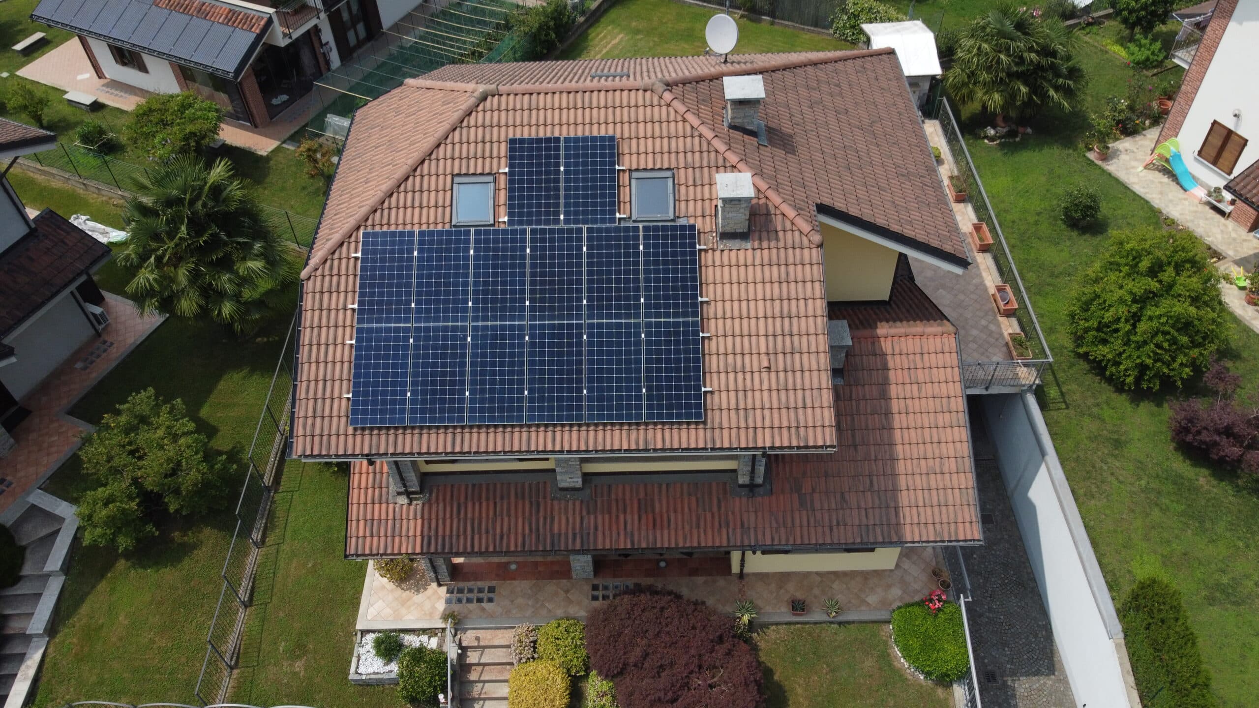 Impianto fotovoltaico SUNPOWER ed ENPHASE a Pinerolo (TO)
