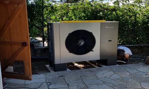 Riqualificazione completa di un immobile montano riscaldato a GPL, su radiatori