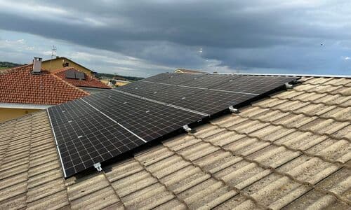 Impianto Fotovoltaico a massima resa su tetto a due falde
