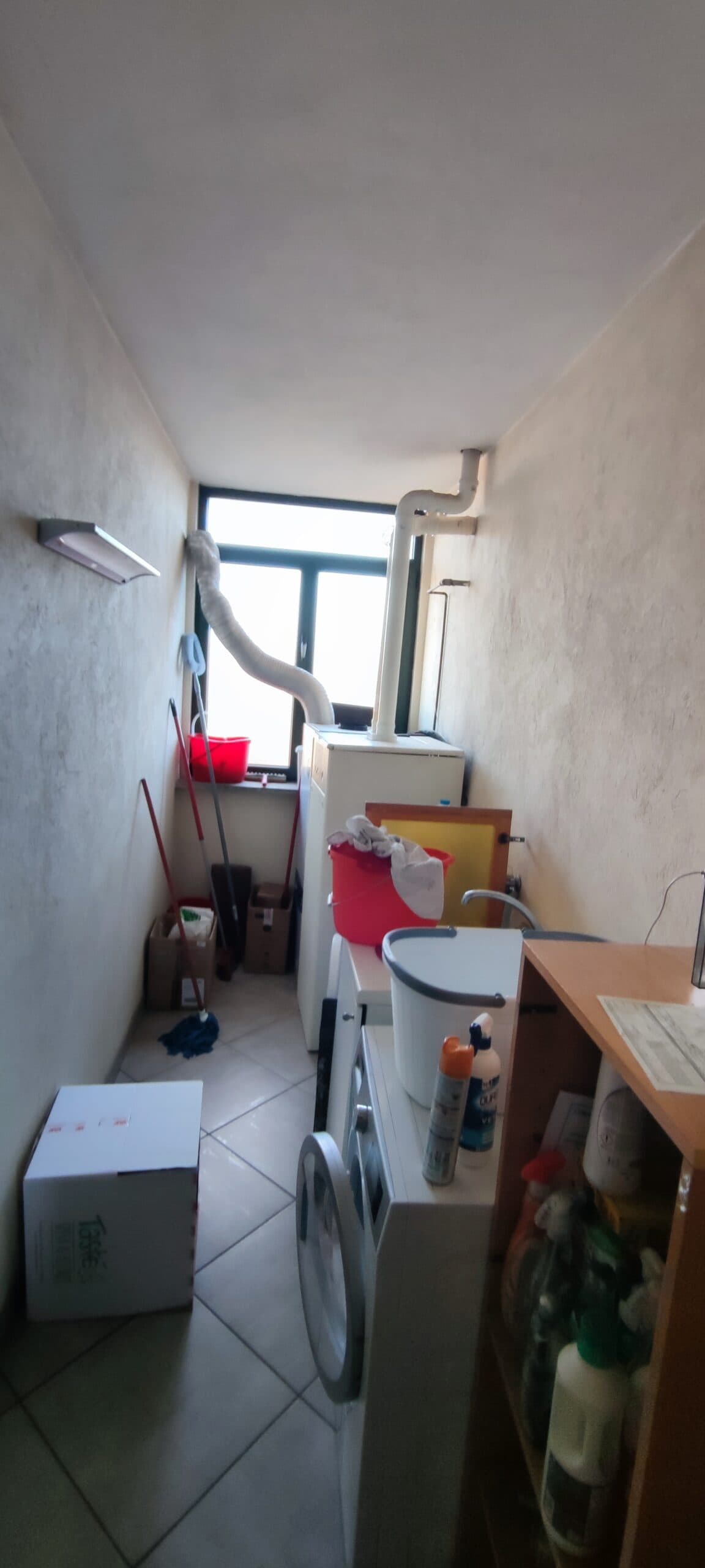 Riqualificazione energetica di un salone di parrucchieri ad Osasco