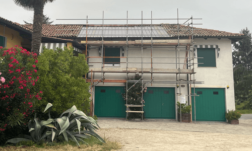 Installazione Impianto Fotovoltaico su un tetto in vecchi coppi