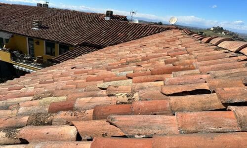 Installazione Impianto Fotovoltaico su un tetto in vecchi coppi