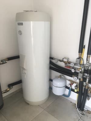 Riqualificazione di un vecchio cascinale per eliminare completamente il gas