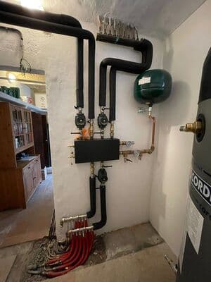 Installazione pompa di Calore per riscaldamento a termosifoni