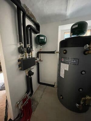 Installazione pompa di Calore per riscaldamento a termosifoni