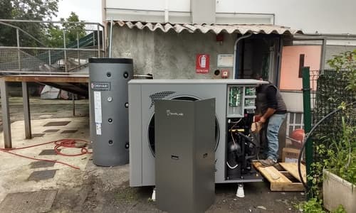 Installazione Pompa di Calore per riscaldamento, raffrescamento e ACS in clinica veterinaria