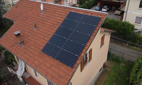Installazione Impianto Fotovoltaico sul tetto di un'abitazione privata