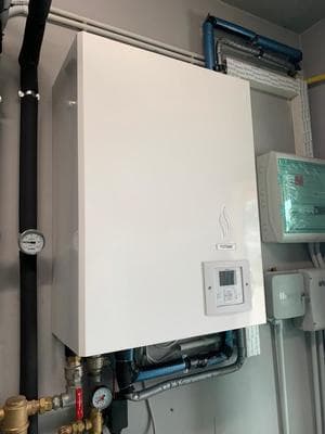 Realizzazione impianto ibrido con Pompa di calore e caldaia a legna