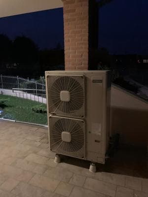 Realizzazione impianto ibrido con Pompa di calore e caldaia a legna
