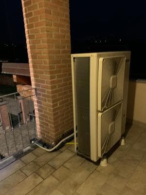 Realizzazione impianto ibrido con Pompa di calore e caldaia a legna