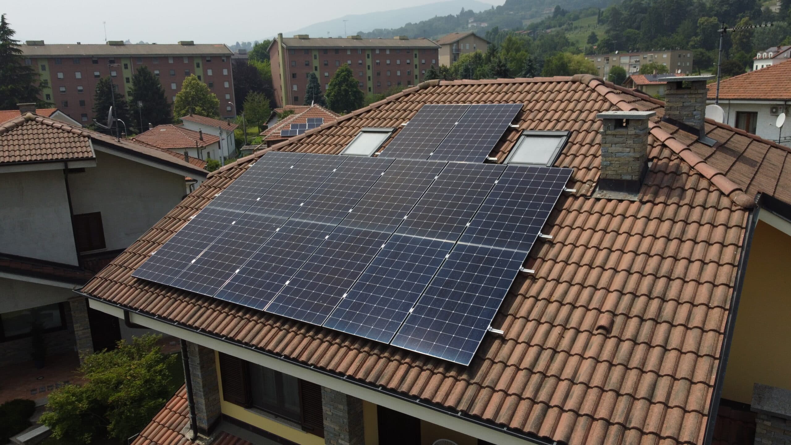 Impianto fotovoltaico SUNPOWER ed ENPHASE a Pinerolo (TO)