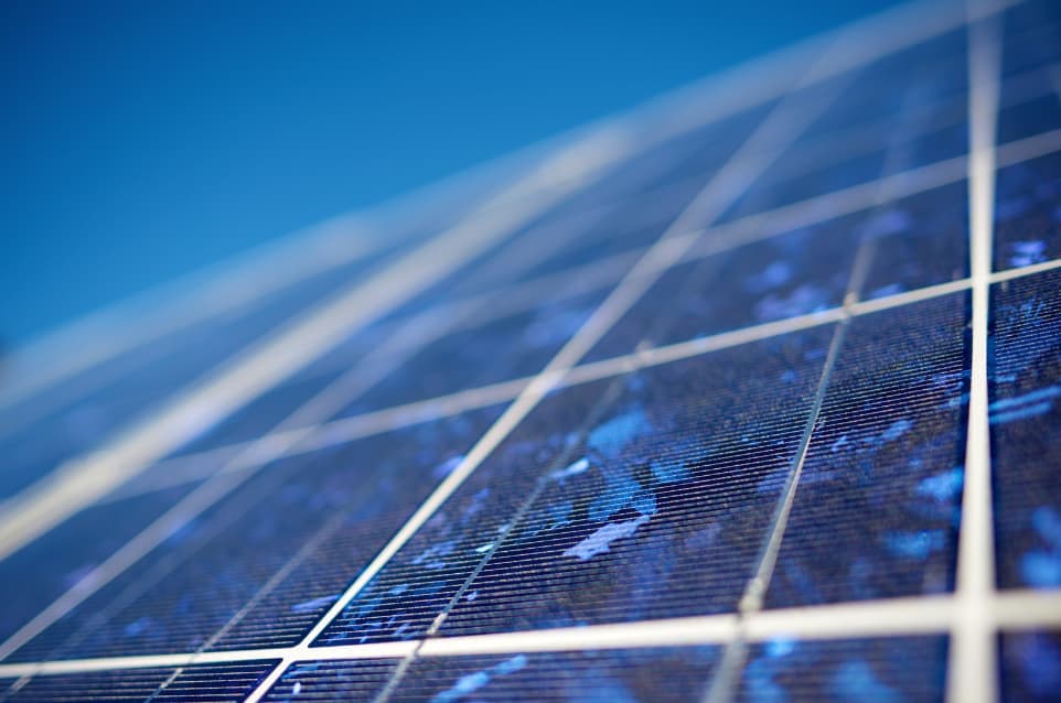 Pannelli fotovoltaici e grandine: affrontare il rischio da intemperie